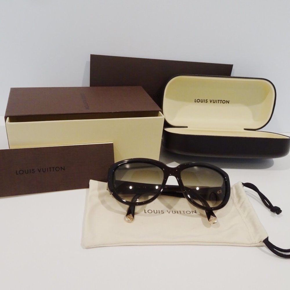 AUTHENTIC LOUIS VUITTON OBSESSION SUNGLASSES